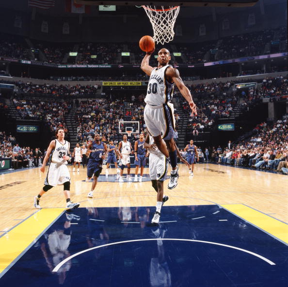 引援背景与 引援背景与