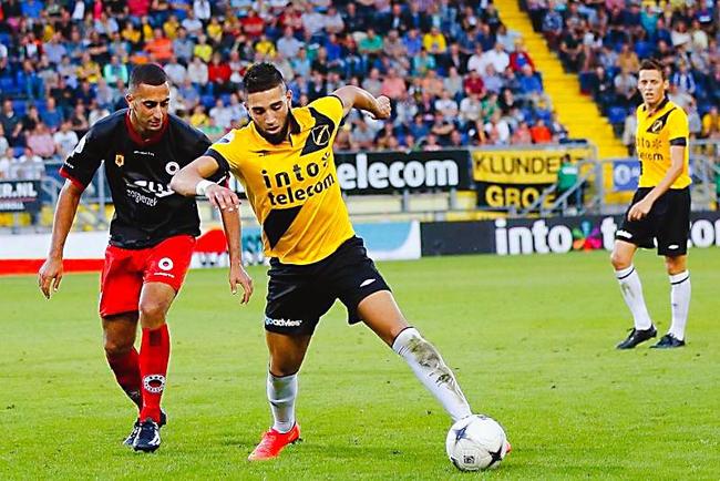 并最终保持 并最终保持