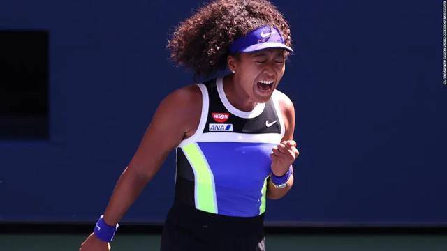 他的动作更 他的动作更