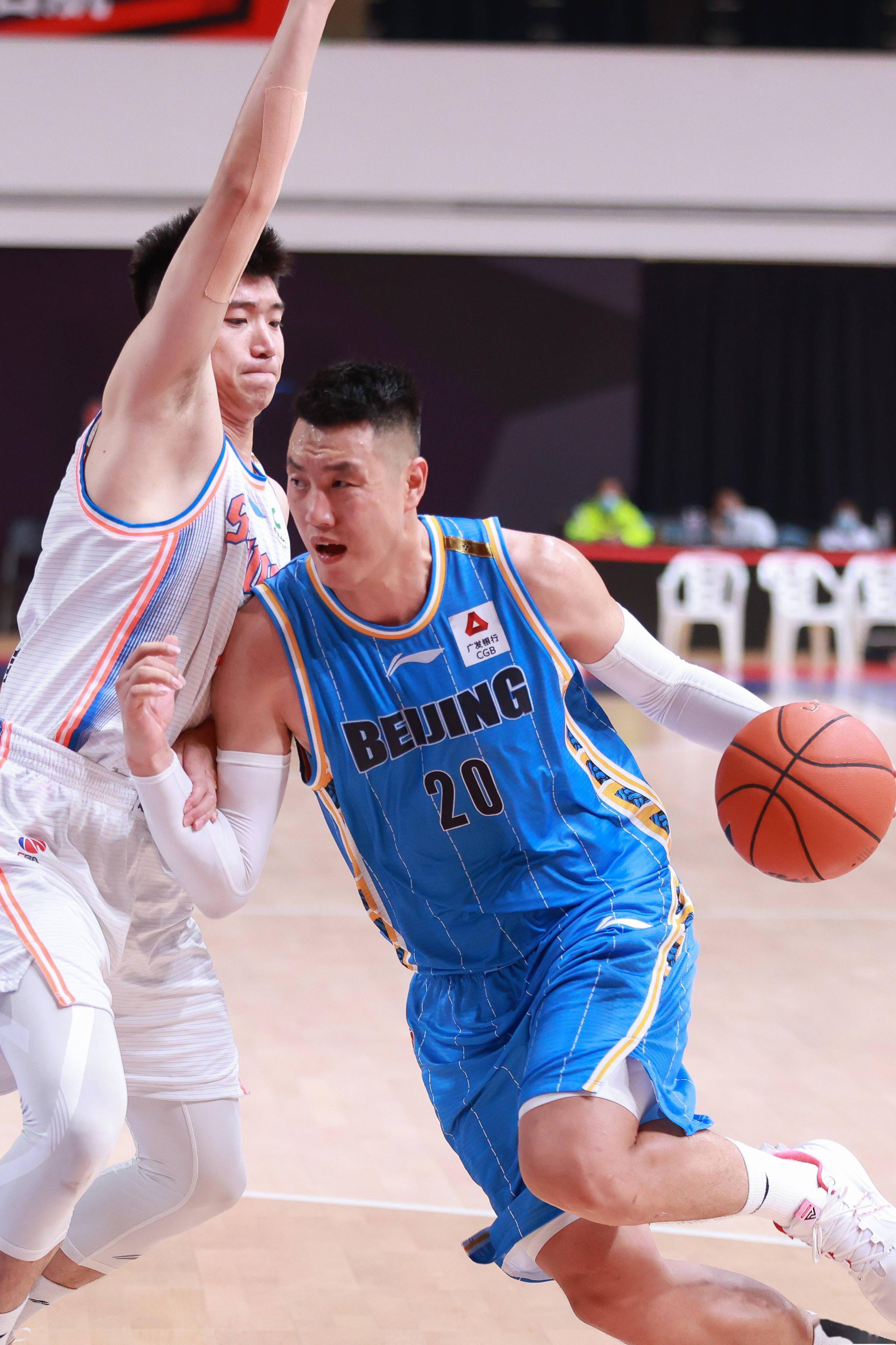 将对手弱侧 将对手弱侧