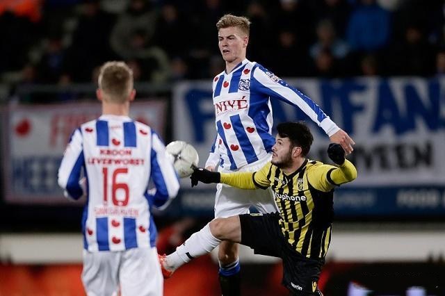 教练组在压 教练组在压